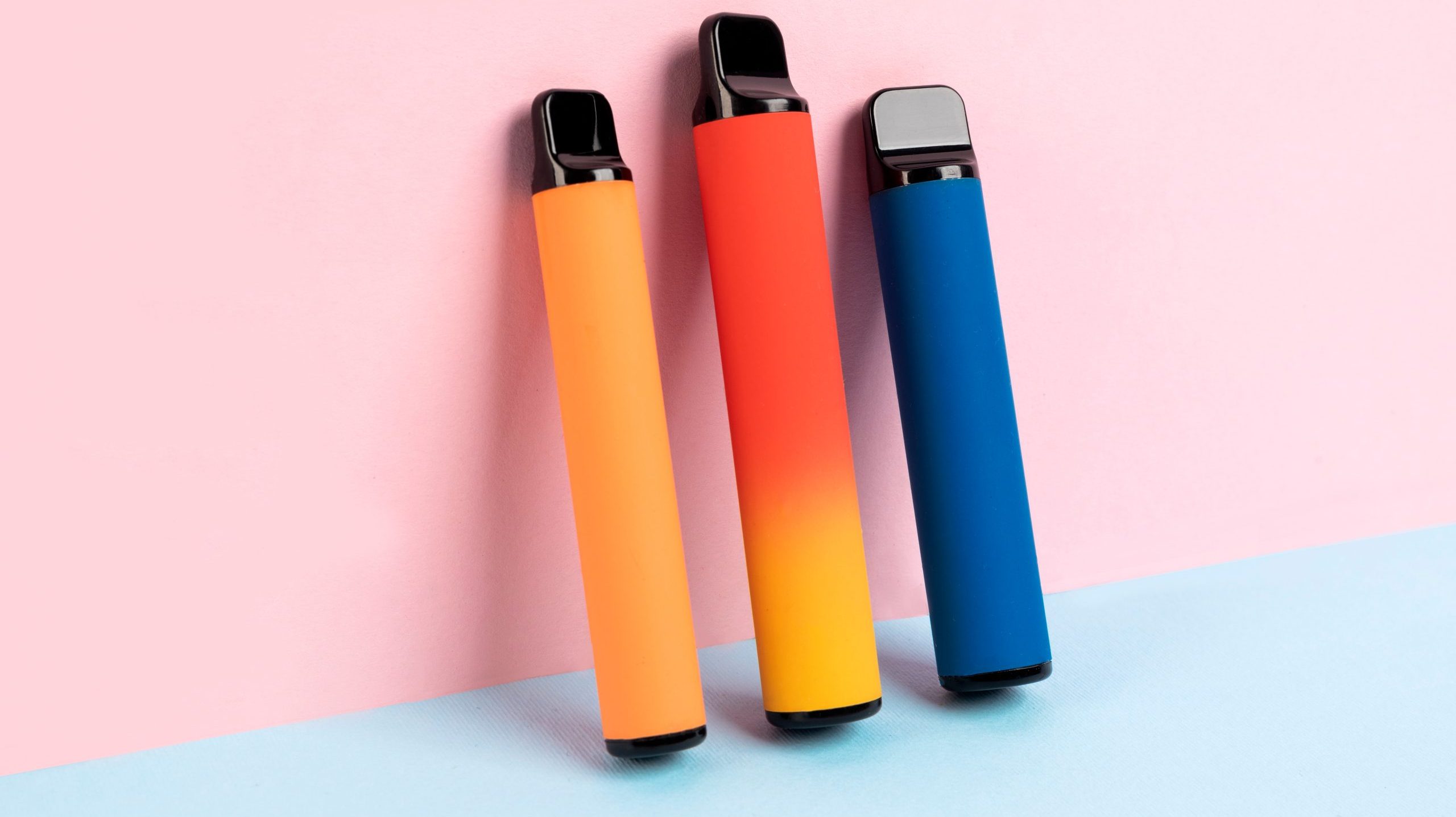 Von 3.000 bis 40.000 Zügen: Wie sich Einweg-Vaporizer im Laufe der Zeit weiterentwickelt haben 1 Von 3.000 auf 40.000 Züge: Wie sich Einweg-Vaporizer im Laufe der Zeit weiterentwickelt haben